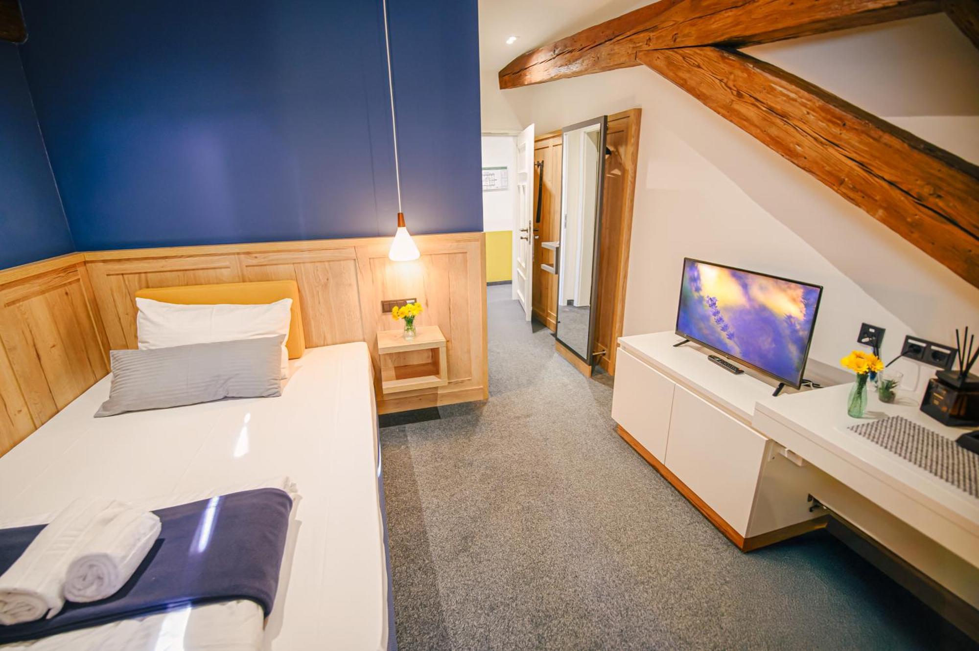Hotel Gelber Loewe Grosshabersdorf מראה חיצוני תמונה